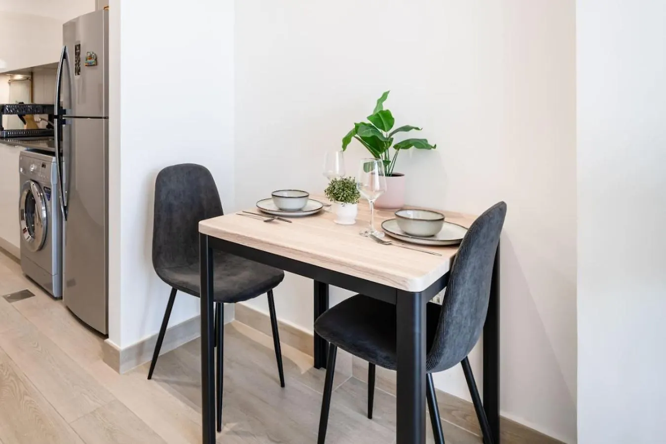 Luxury Jvc Studio In A Great Location Dubai Apartment