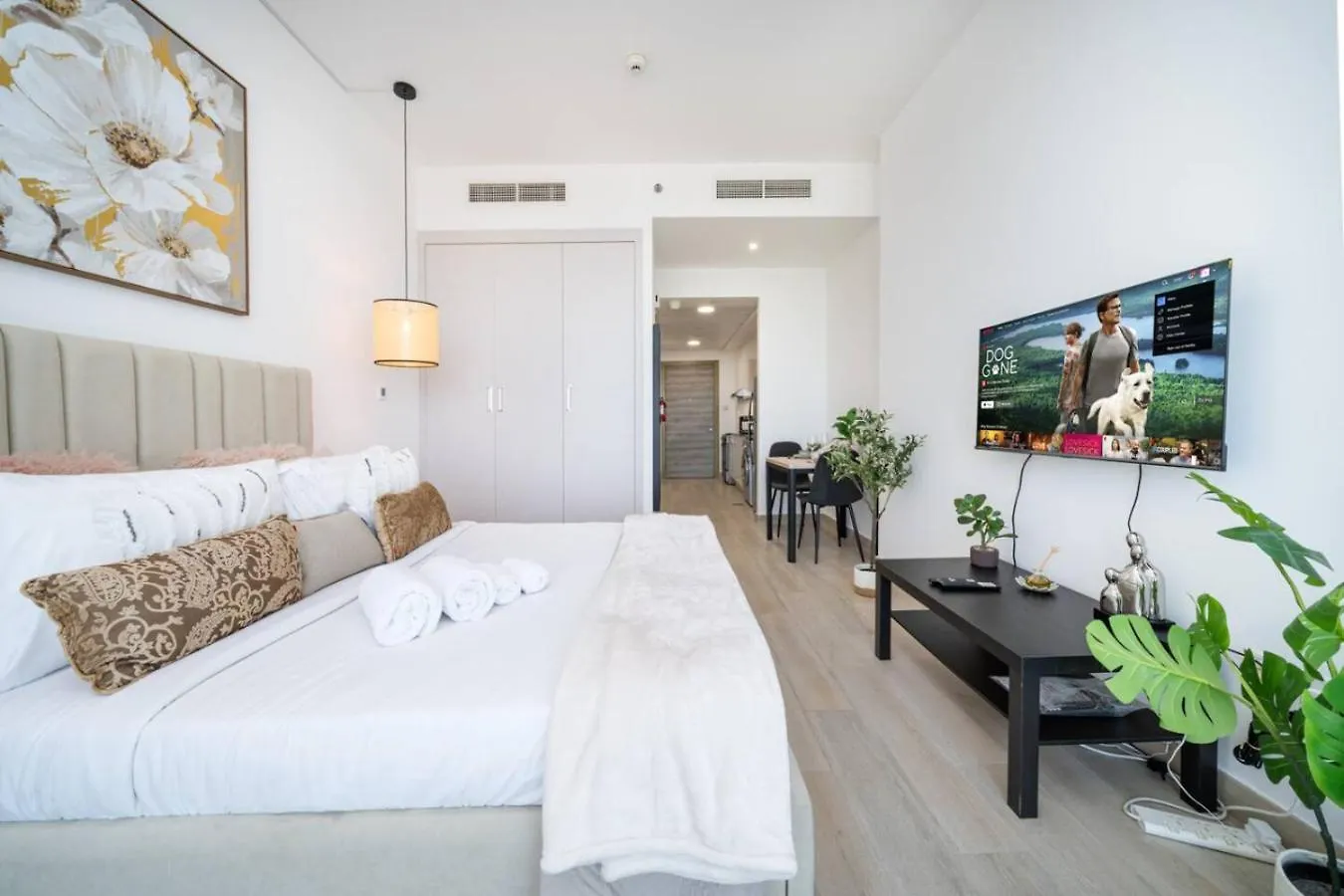 Apartment Luxury Jvc Studio In A Great Location Dubai
